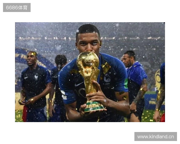 懂球帝2025年10月足坛MVP:姆巴佩蝉联! 懂球帝2025年10月足坛MVP:姆巴佩蝉联!